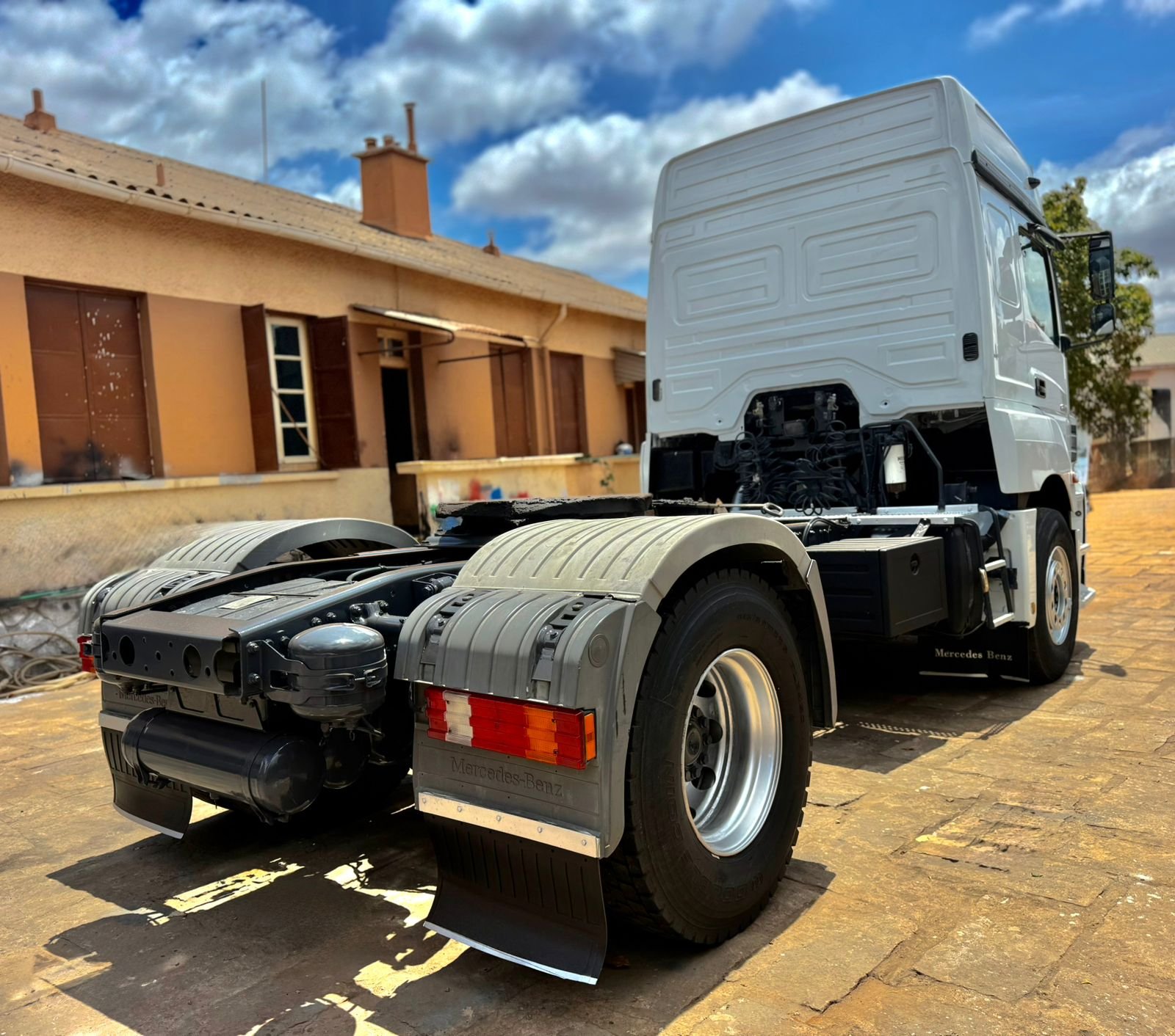 Mercedes-Benz Axor 1840 – Image 4